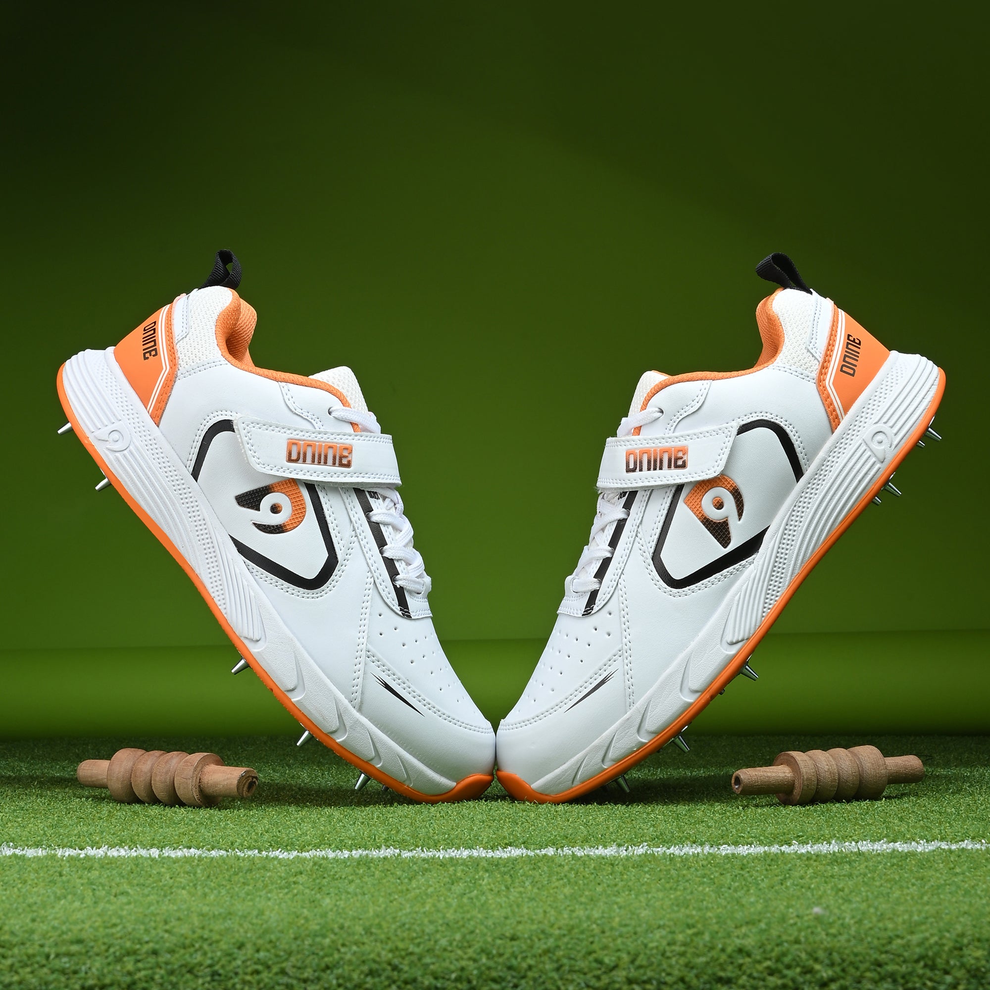 BOLT BOWLING SHOES