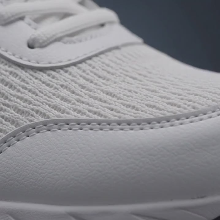 DNINE WARRIOR-2 BOWLING SPIKE CRICKET SHOES VIDEO