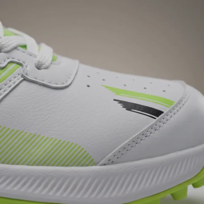 DNINE PERFORMER-2 RUBBER STUDS CRICKET SHOES VIDEO